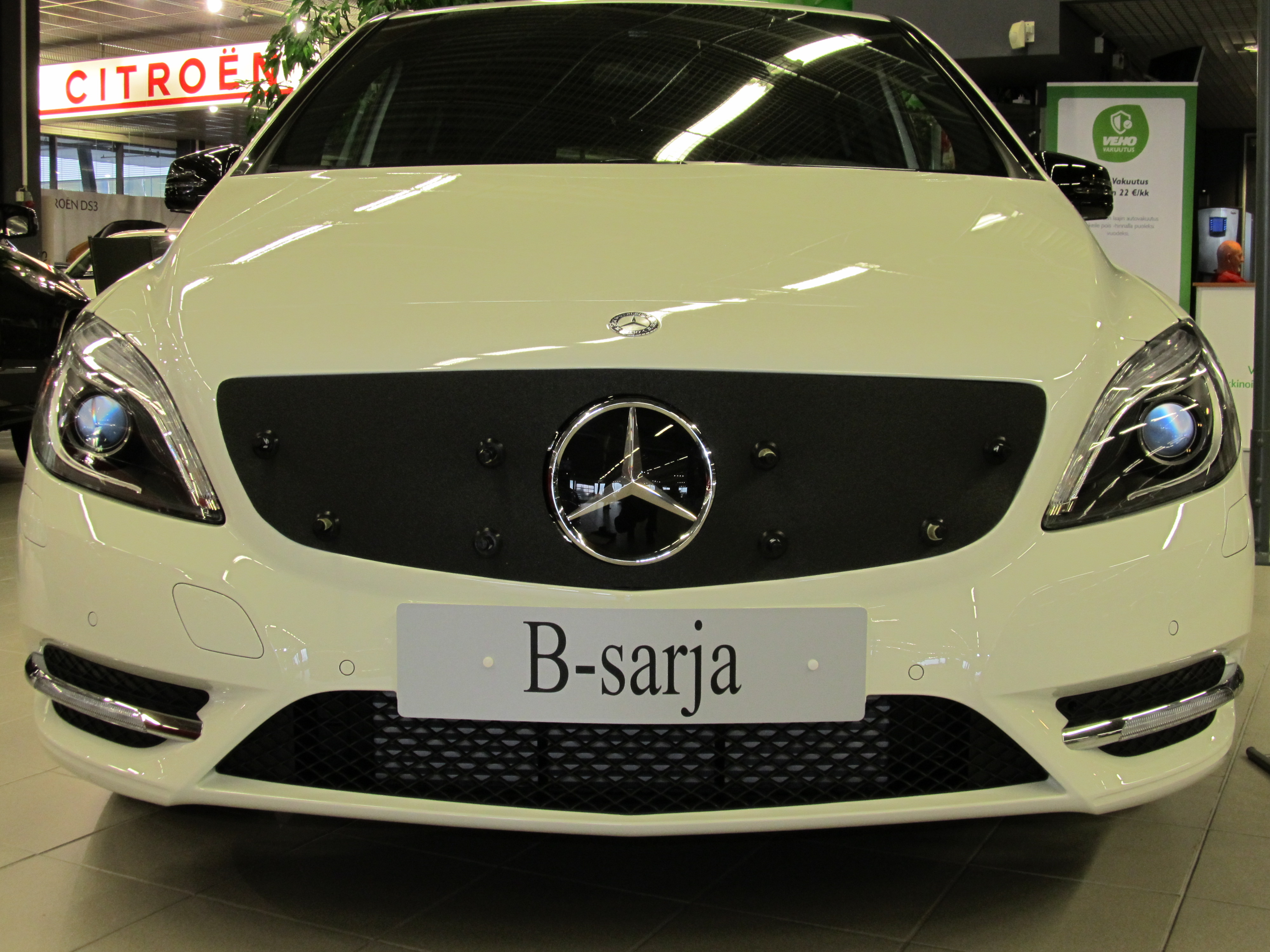 Maskisuoja Mercedes B-sarja 2012-2014