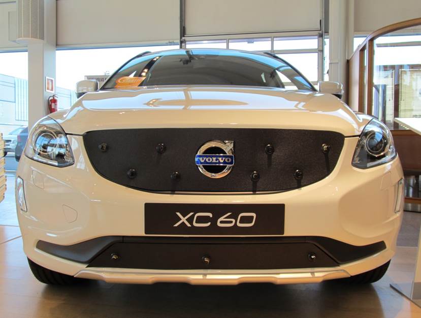 Maskisuoja Volvo XC60 2014-2017 (ei CWAB, R-design)