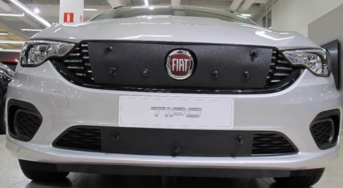 Maskisuoja Fiat Tipo 2017-