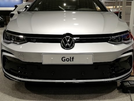 Maskisuoja Vw Golf R-line 2020-