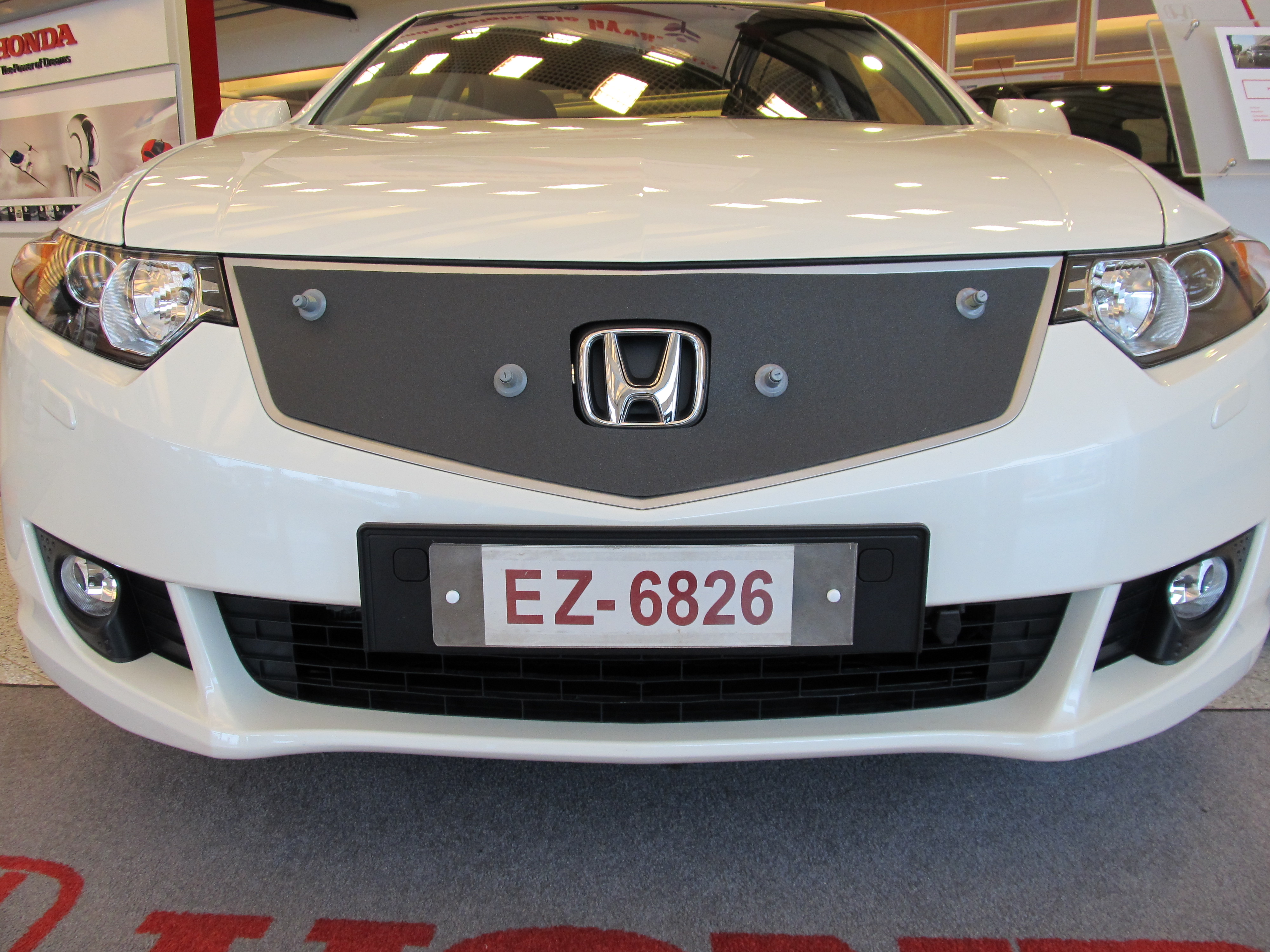 Maskisuoja Honda Accord 2009-2011