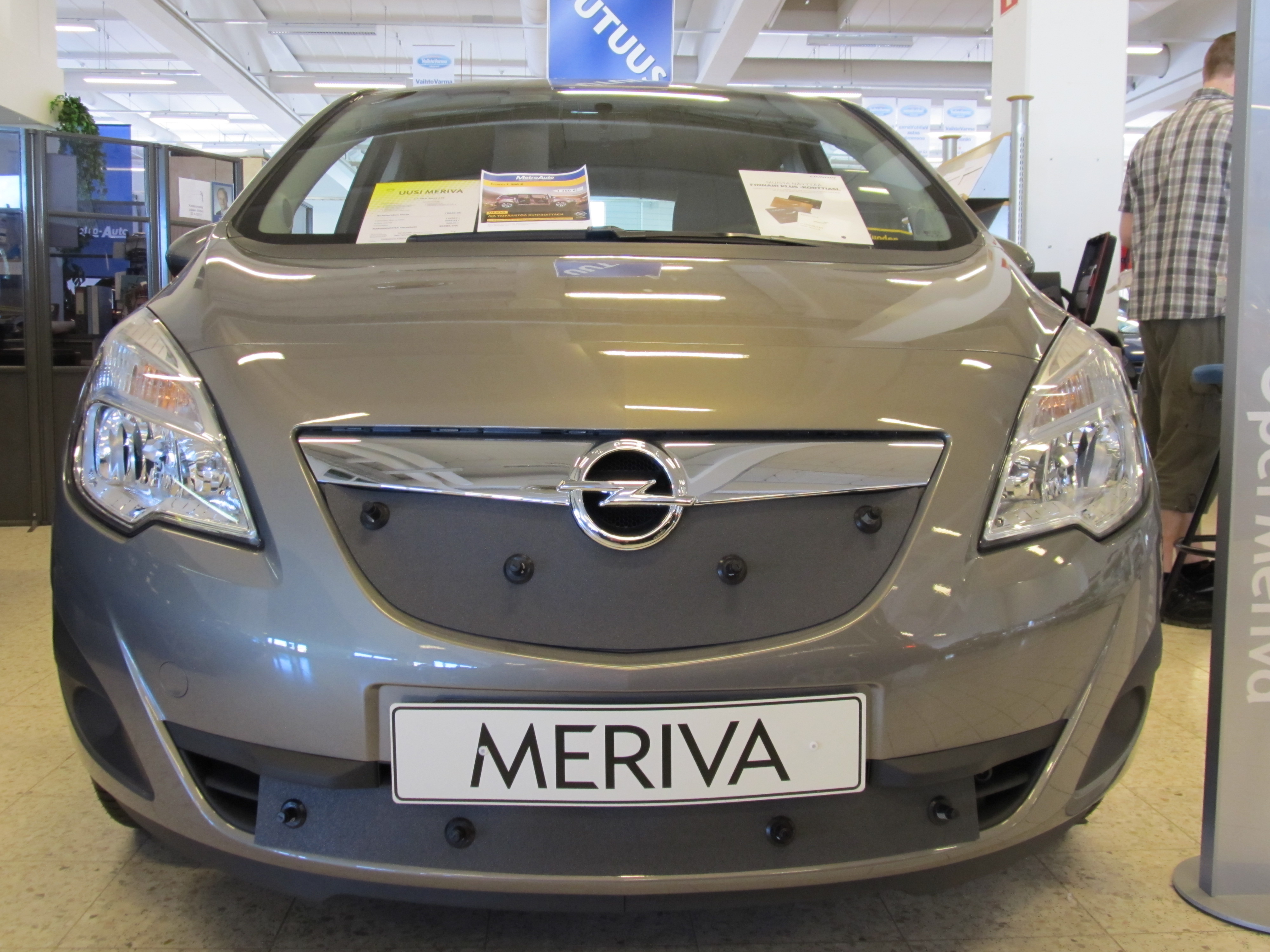 Maskisuoja Opel Meriva 2011-2014