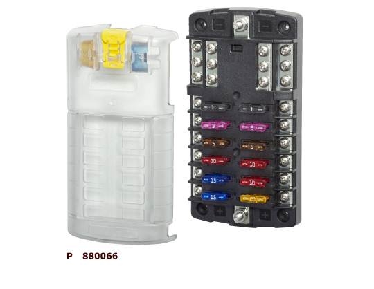 Sulakerasia 12 laattasulakkeelle + ja - kiskoilla.