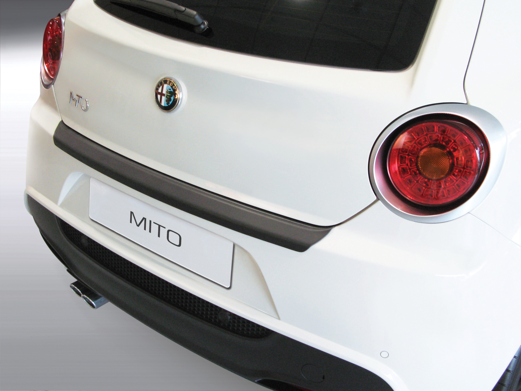Takapuskurin kolhusuoja Alfa Romeo Mito 2008-