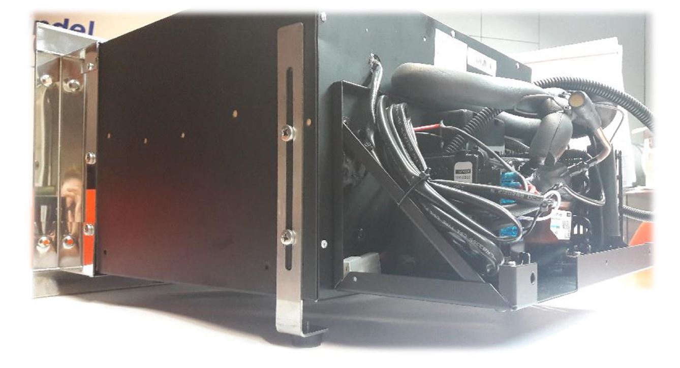 S��dett�v�t jalat DR30 takaosaan