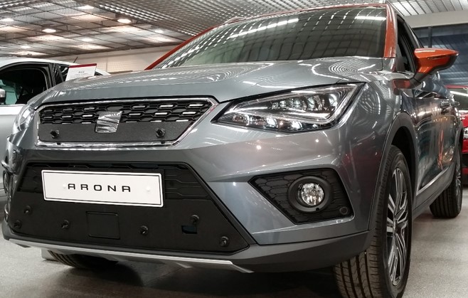 Maskisuoja Seat Arona 2018-