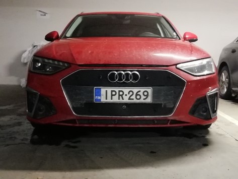 Maskisuoja Audi A4 Avant S-Line 2020-