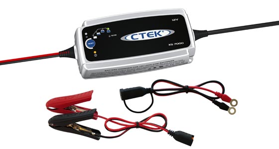 Akkulaturi XS 7000 - 7A/12V kiinte asennus