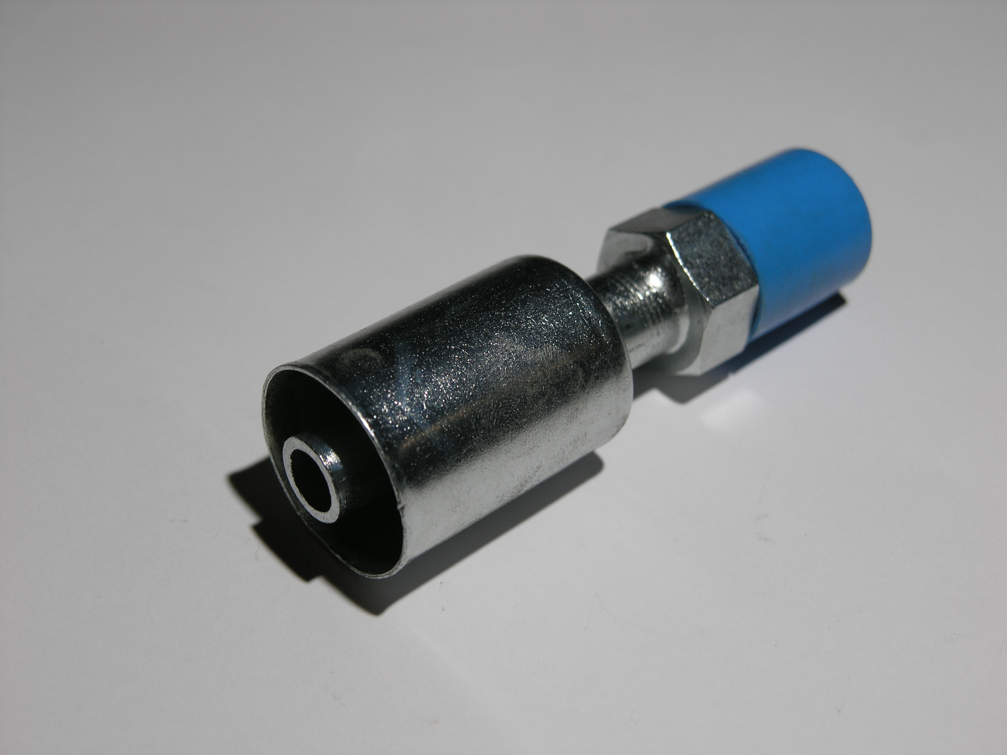 Liitin 3/4-180-8 UK kiinte�