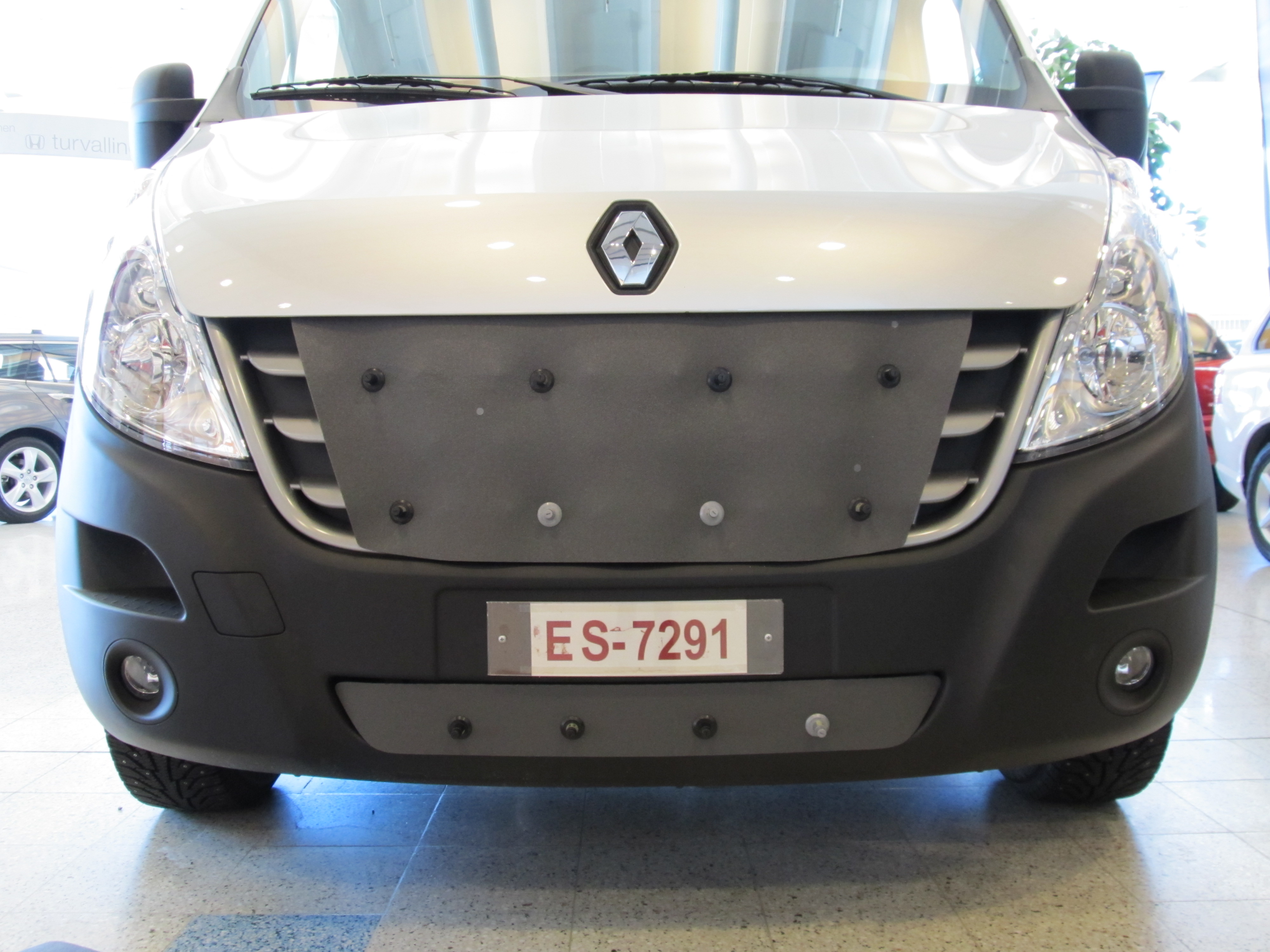 Maskisuoja Renault Master 2010-2014