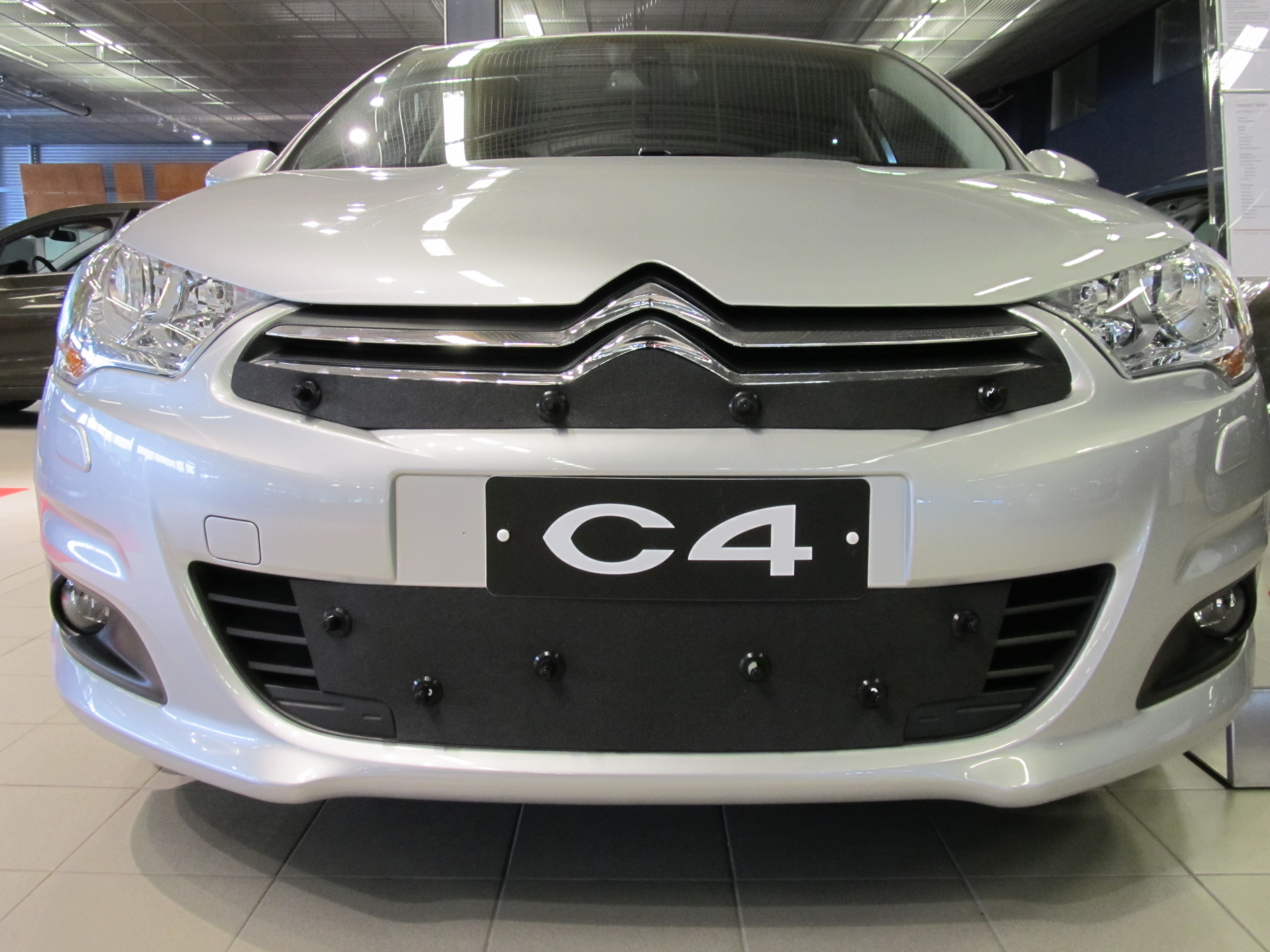 Maskisuoja Citroen C4 2011-